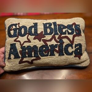 Patriotic Accent Pillow - Cream and Red